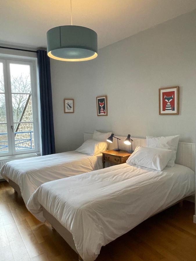 Bel Appartement, Bien Equipe Et Confortable Dans Le Centre Historique Fougères Exteriör bild
